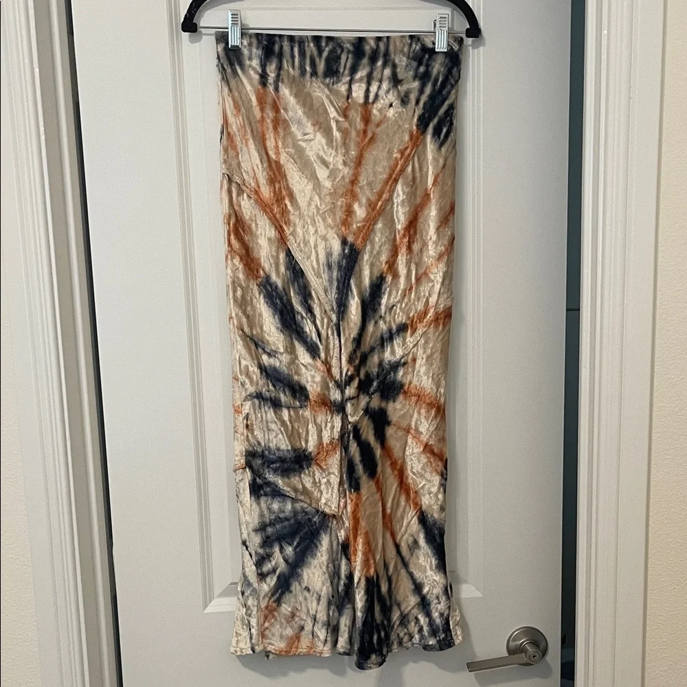 EUC! Free People Tie-Dye Velour MIDI skirt, Size Small - Picture 2 of 5